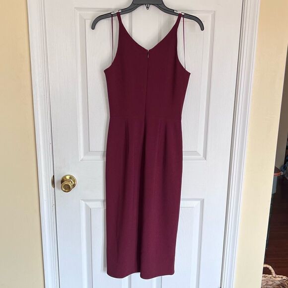 DRESS THE POPULATION Lyla Crepe Cocktail dress (Burgundy) - Picture 7 of 10